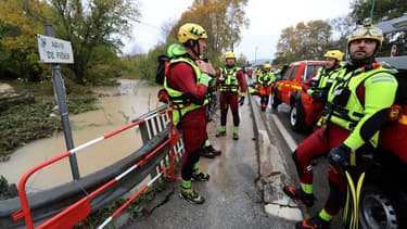 Des membres de la défense civile française avant des opérations de secours en zones inondées, au sud-est de la France, le 24 novembre 2019 (photo d'illustration)