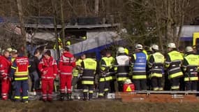 Une collision entre deux trains a fait plusieurs blessés en Allemagne - Mardi 9 février 2016
