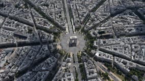 Une vue aérienne de Paris.