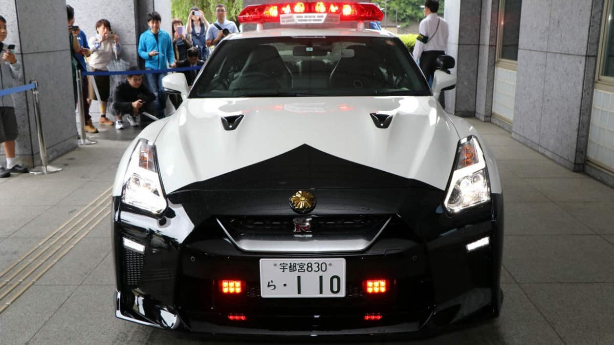 La GT-R avec ses nouvelles couleurs La GT-R avec ses nouvelles couleurs