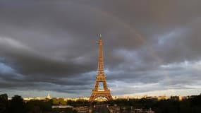 Le duel pour la mairie de Paris a officiellement débuté mardi entre la socialiste Anne Hidalgo et l'UMP Nathalie Kosciusko-Morizet qui, pour la première fois depuis la victoire de la gauche en 2001, ravive les espoirs d'alternance de la droite. /Photo pri