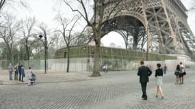 Le mur de verre autour de la Tour Eiffel va voir le jour.