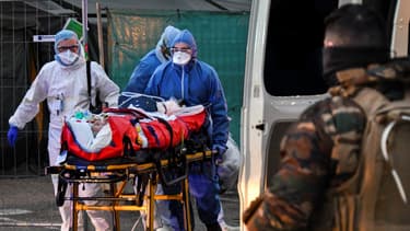 Selon des chercheurs, le virus responsable de l'épidémie de covid-19 a circulé au début du mois de février en France.