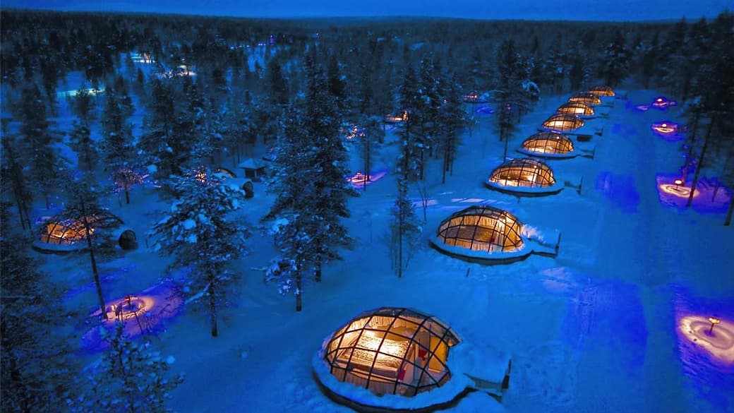 En Finlande, on peut dormir dans un igloo.