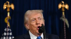 Le président américain Donald Trump s'adresse à la presse à la suite des actions militaires américaines au Venezuela, depuis sa résidence de Mar-a-Lago à Palm Beach, en Floride, le 3 janvier 2026.