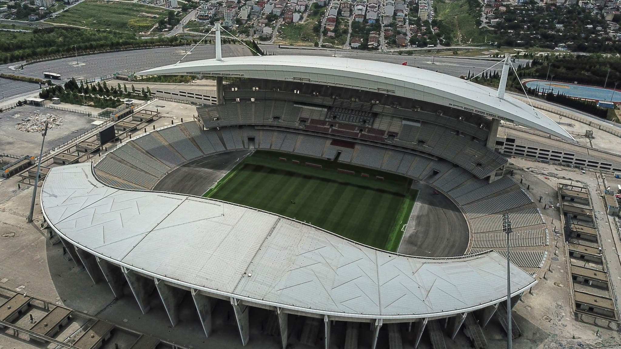 Le stade olympique Atatürk Le stade olympique Atatürk