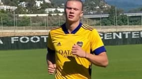 Erling Haaland avec le maillot de Boca Juniors