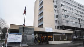 Le médecin était praticien à temps plein à l'hôpital La Pitié-Salpêtrière.