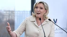 Marine Le Pen lors de ses voeux à la presse, à Paris, le 26 janvier 2022