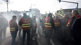 Un rassemblement de la CGT à Calais lors des manifestations contre les retraites, le 15 mars 2023. (photo d'illustration)