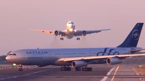 Deux avions de ligne ont frôlé la catastrophe, samedi, à l'aéroport de Barcelone-El Prat.