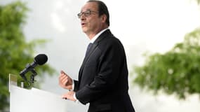 François Hollande à Vitry, dans le Val-de-Marne, vendredi.