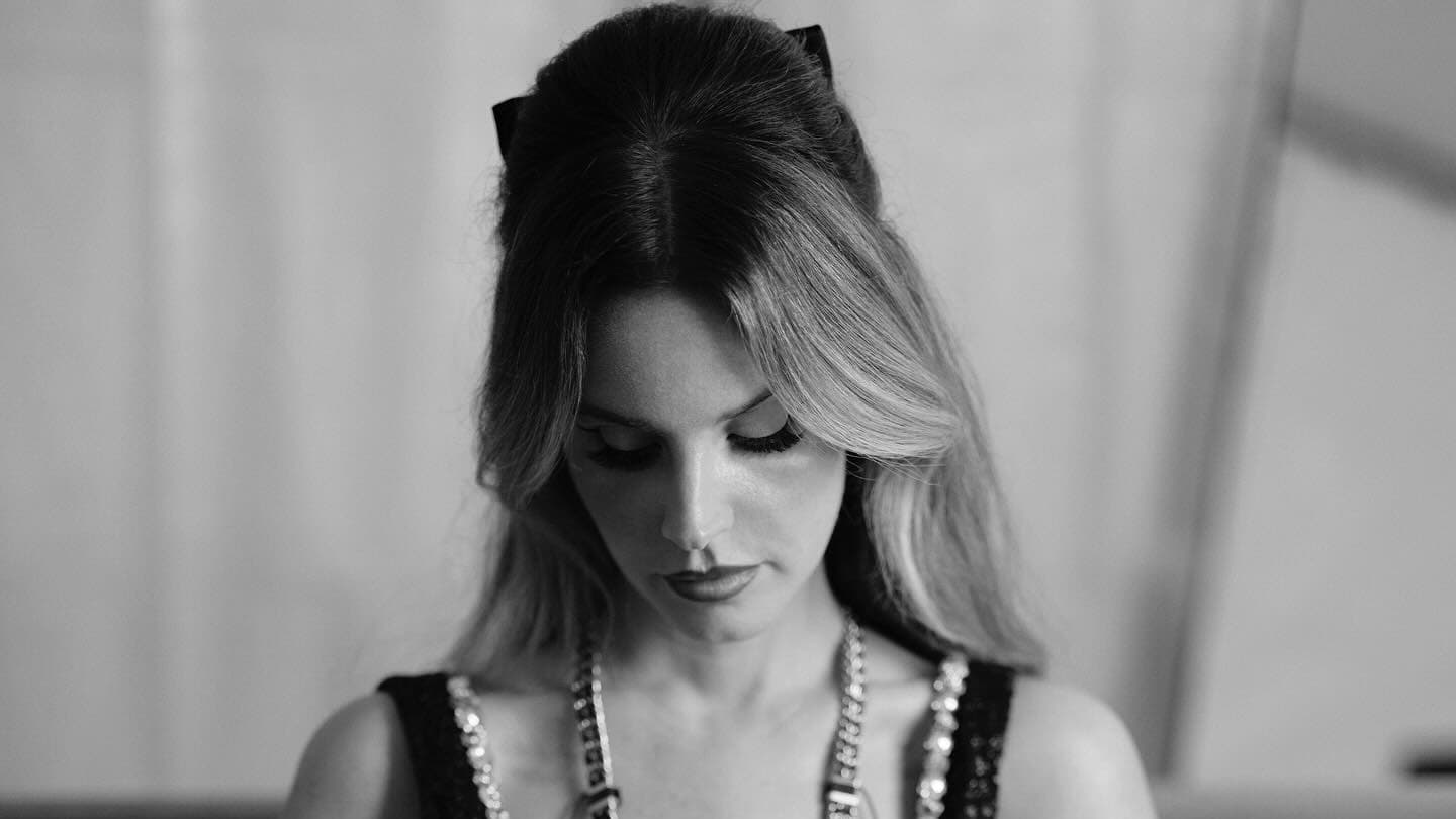 Lana Del Rey, Chanel 
