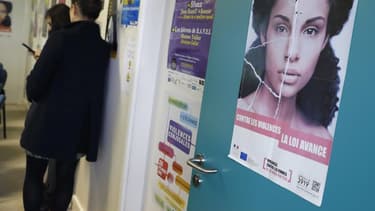 Un poster de la fédération nationale Solidarité femmes en novembre 2016 à Paris (Photo d'illustration).