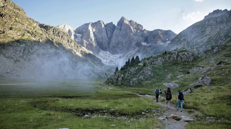 Le massif du Vignemale dans les Pyrénées. 
