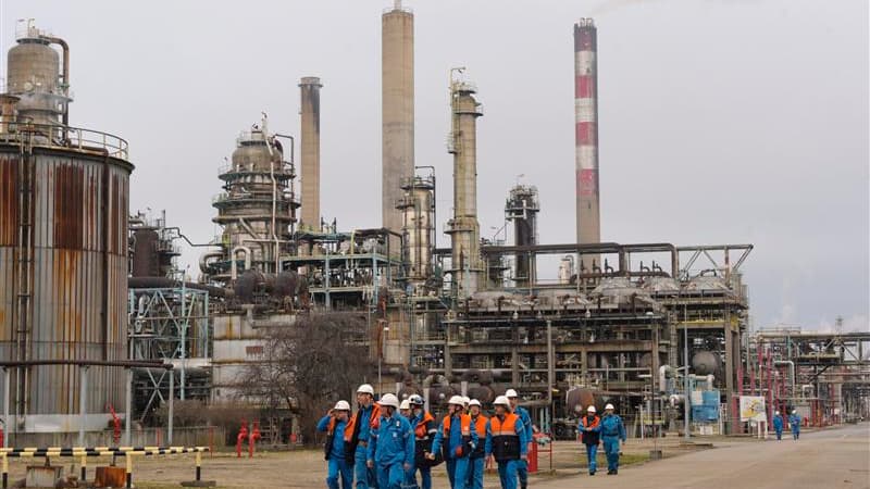 La société égyptienne Arabiyya Lel Istithmaraat a décidé de retirer son offre pour la reprise de la raffinerie Petroplus de Petit-Couronne, en Seine-Maritime. Parmi les cinq candidats à la reprise du site, les sociétés suisse Terrae et libyenne Murzuq Oil