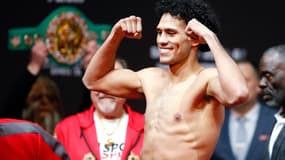 David Benavidez avant son combat contre Caleb Plant en mars 2023 à Las Vegas