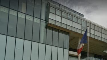 Le TGI de Nanterre évacué ce lundi après-midi, en raison d'une alerte à la bombe.
