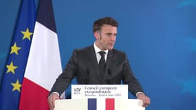 Emmanuel Macron lors d'une conférence de presse à Bruxelles le 6 mars 2025