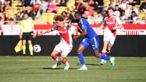 Duel entre Ben Seghir et Ahoulou lors de Monaco-Strasbourg, 2 avril 2023