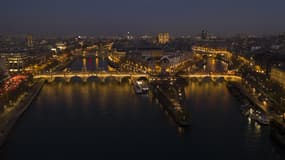 La nuit a été chaude à Paris.