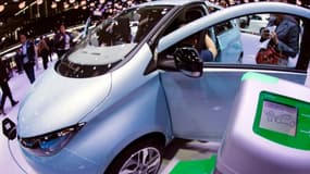 La Renault Zoe, 100% électrique, est la bonne surprise du Mondial de l'automobile.