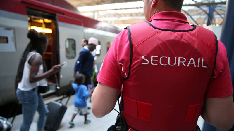Un agent Securail en gare de Bruxelles samedi 22 août.