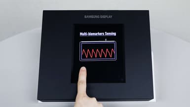 La technologie Sensor OLED Display offre des fonctionnalités de santé inédites sur un écran de smartphone. 