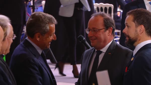 Hollande et Sarkozy arrivent à la cérémonie de réinvestiture de Macron