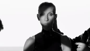 Céline Dion dans le clip de "Courage"