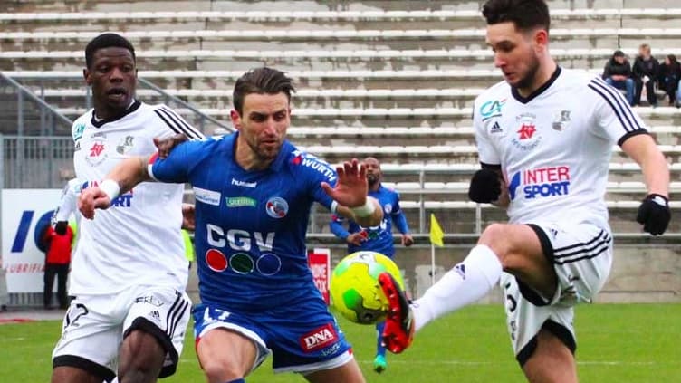 Anthony Gonçalves entre deux Amiénois