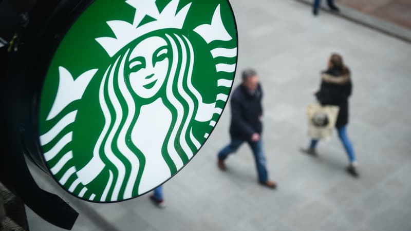 Starbucks utiliserait un système de royalties colossales imposées à ses filiales européennes afin de minorer leurs revenus, et donc leurs impôts. 