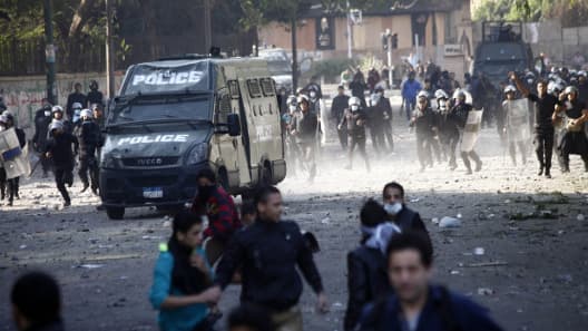 Des heurts entre manifestants et forces de l'ordre ont lieu depuis des jours place Tahrir, au Caire.