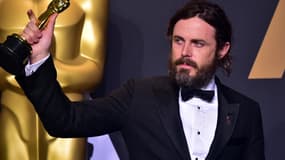 Casey Affleck après avoir été sacré Meilleur acteur aux Oscars, le 26 février 2017