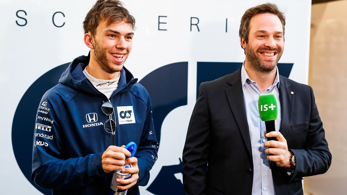 Julien Fébreau et Pierre Gasly en février 2020 Julien Fébreau et Pierre Gasly en février 2020