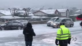 Neige à Bidart : pagaille sur les routes - Témoins BFMTV