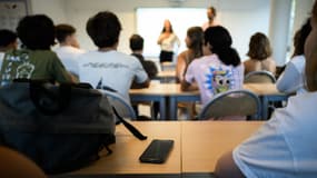 Des élèves dans un collège de Lyon, le 14 novembre 2023 (photo d'illustration)