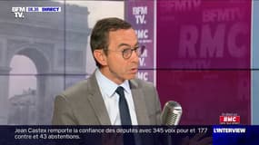"Le propre d'Emmanuel Macron ce sont des mots sans les actes" assure Bruno Retailleau