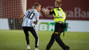 Un fan de Lionel Messi a contourné le huis clos en Liga