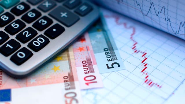 Des députés PS propose de passer le taux de TVA normal de 20% à 20,5%.