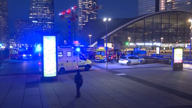 Un homme a percuté deux piétons au volant d'une camionnette volée mercredi à La Défense.