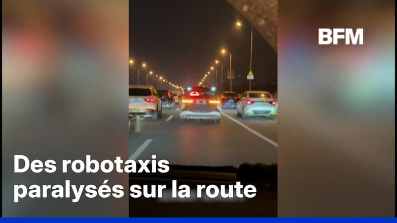 Chine: des robotaxis tombent en panne simultanément et paralysent leurs passagers sur la route