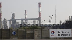 La raffinerie Total de Donges (Loire-Atlantique) a été condamnée en 2012 à 300.000 euros d'amende par le tribunal correctionnel de Saint-Nazaire pour sa pollution de l'estuaire de la Loire et de l'océan Atlantique en 2008. 
