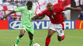 Trevor Sinclair avec l'Angleterre face au Nigeria lors de la Coupe du monde 2002.