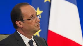 François Hollande a désormais les mains totalement libres après des élections législatives françaises qui ont donné dimanche au Parti socialiste une majorité absolue à l'Assemblée nationale et plongé la droite dans les affres de la recomposition. /Photo p
