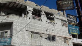 Plus de 200 personnes ont péri dans des bombardements contre la ville de Homs déclenchés vendredi soir par les forces armées syriennes, selon des organisations de l'opposition. /Photo prise le 3 février 2012/REUTERS
