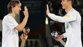 Luka Modric et Cristiano Ronaldo peuvent prétendre au titre de joueur de l'année pour la saison 2017-2018.