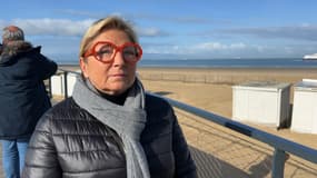 Natacha Bouchard, maire de Calais (Pas-de-Calais), sur une plage de la commune le mercredi 23 octobre 224.