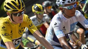 Le maillot jaune Chris Froome (à gauche)à et son dauphin Nairo Quintana