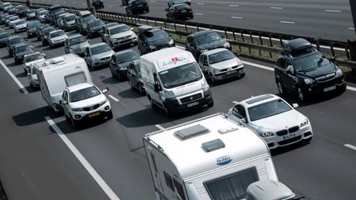 La circulation est dense à Paris et dans la vallée du Rhône samedi (photo d'illustration)